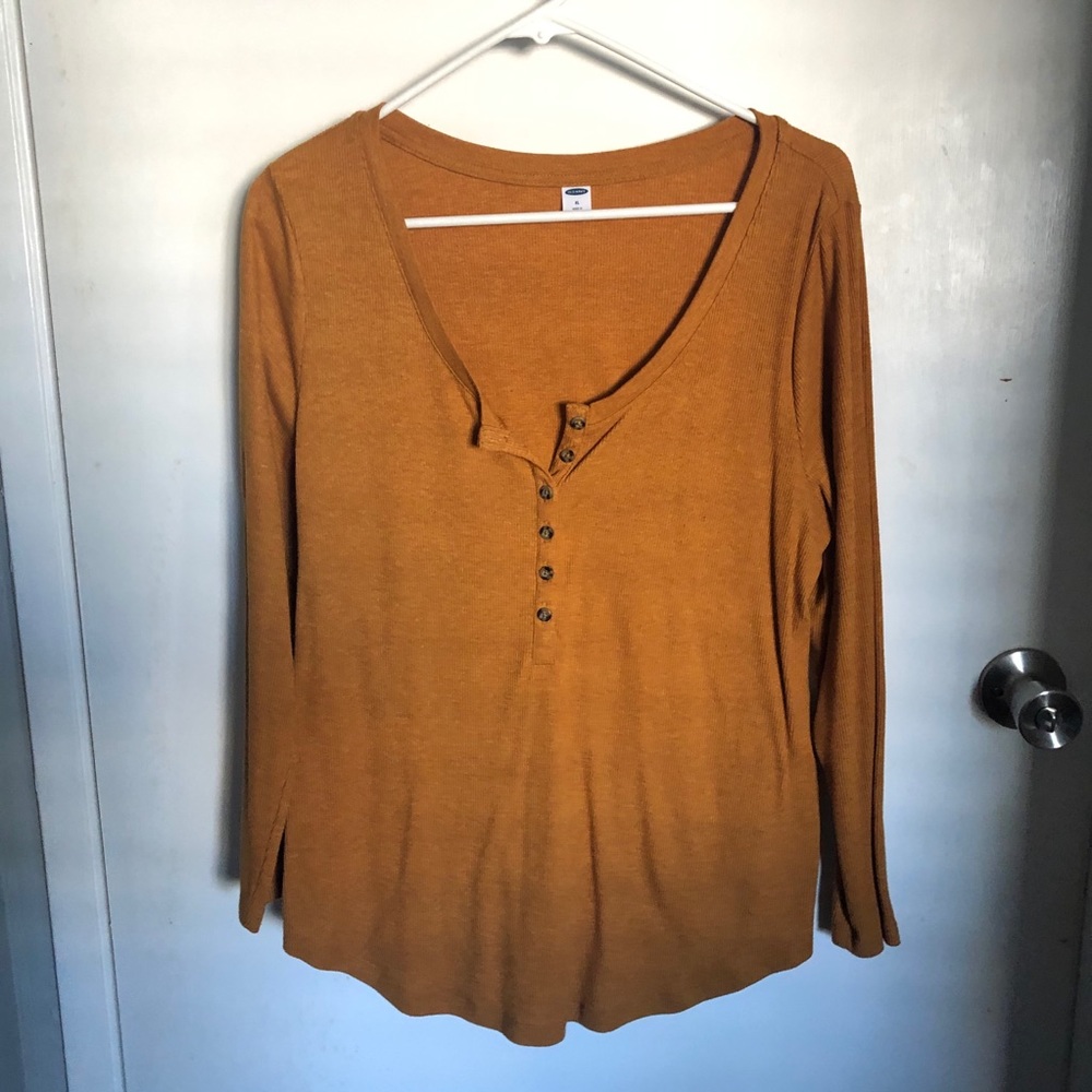 Yellow long sleeve shirt